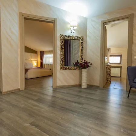 Hotel Corvaris 3*