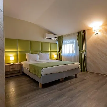 Hotel Corvaris 3*